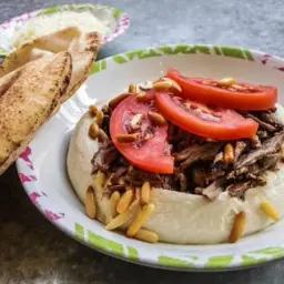 Hummus with Meat Shawarma